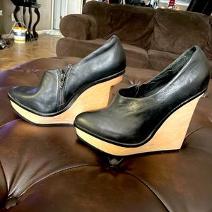 Aldo platform heels 7.5 women’s Black Booties style … wore once.